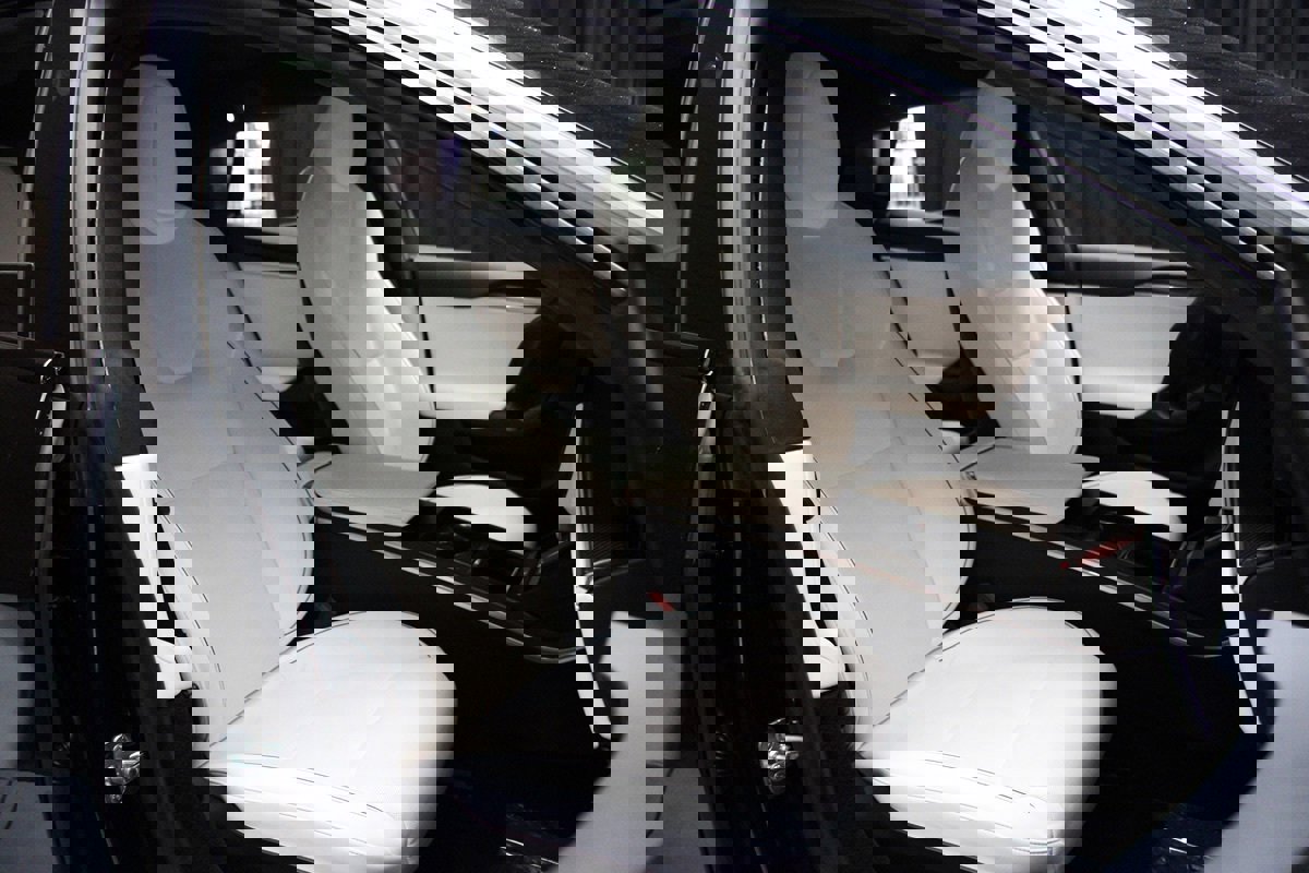 Used 2022 Tesla Model S Plaid image 48
