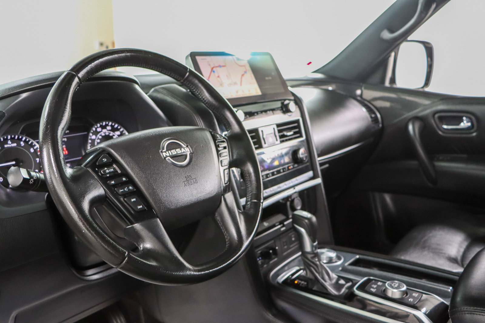 Used 2023 Nissan Armada SL w/ Midnight Edition Package AWD/4WD image 24