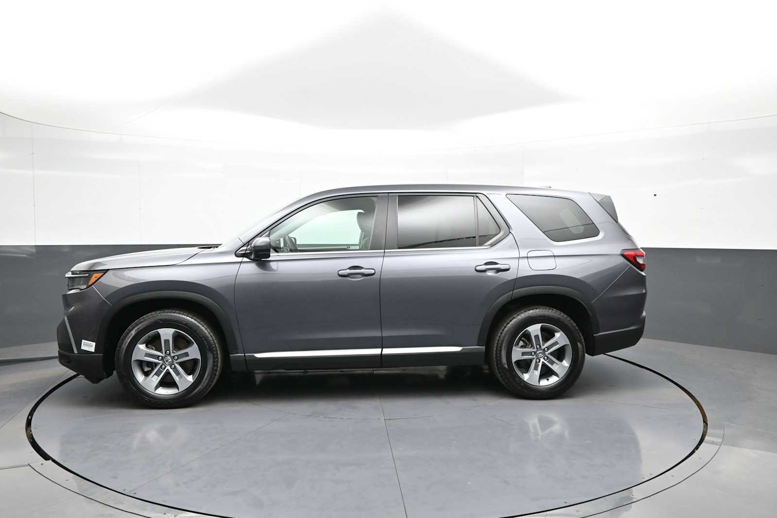 Used 2023 Honda Pilot EX-L image 8
