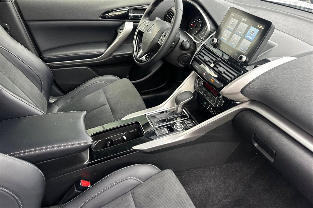Used 2025 Mitsubishi Eclipse Cross SE image 19