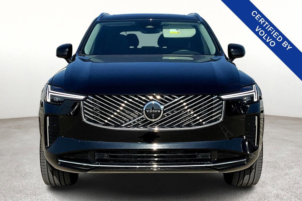 Certified 2025 Volvo XC90 B6 Plus image 5