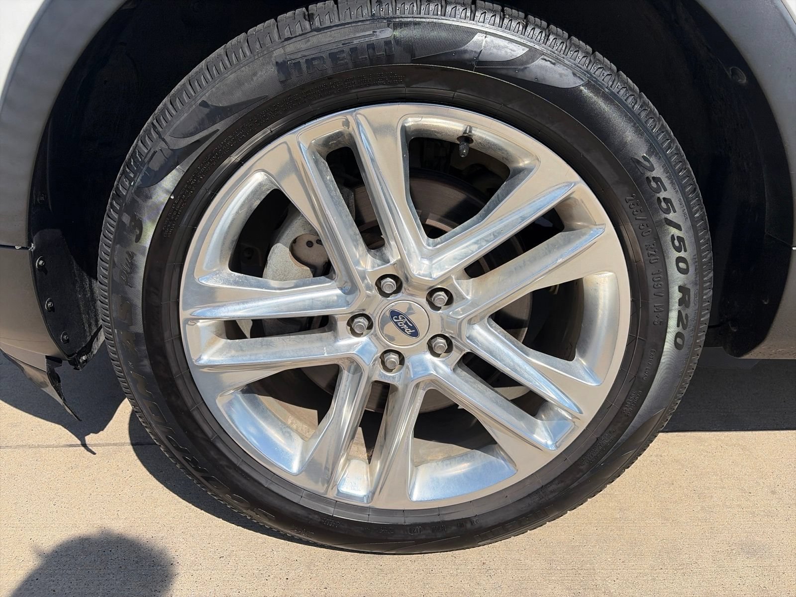 Used 2017 Ford Explorer Limited FWD image 9