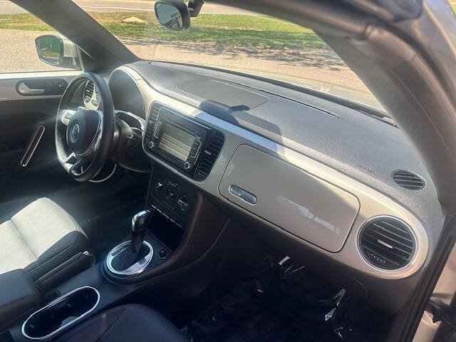Used 2013 Volkswagen Beetle 2.5 FWD image 28