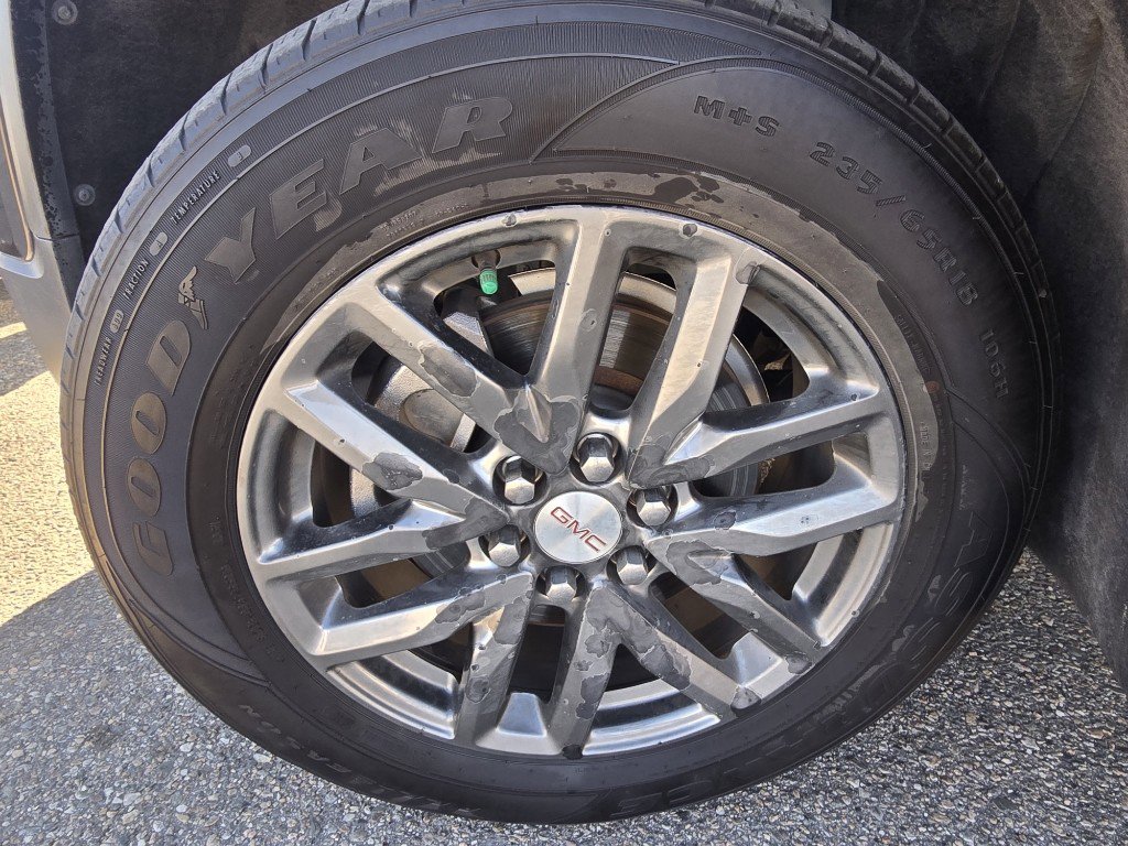 Used 2018 GMC Acadia SLT image 9