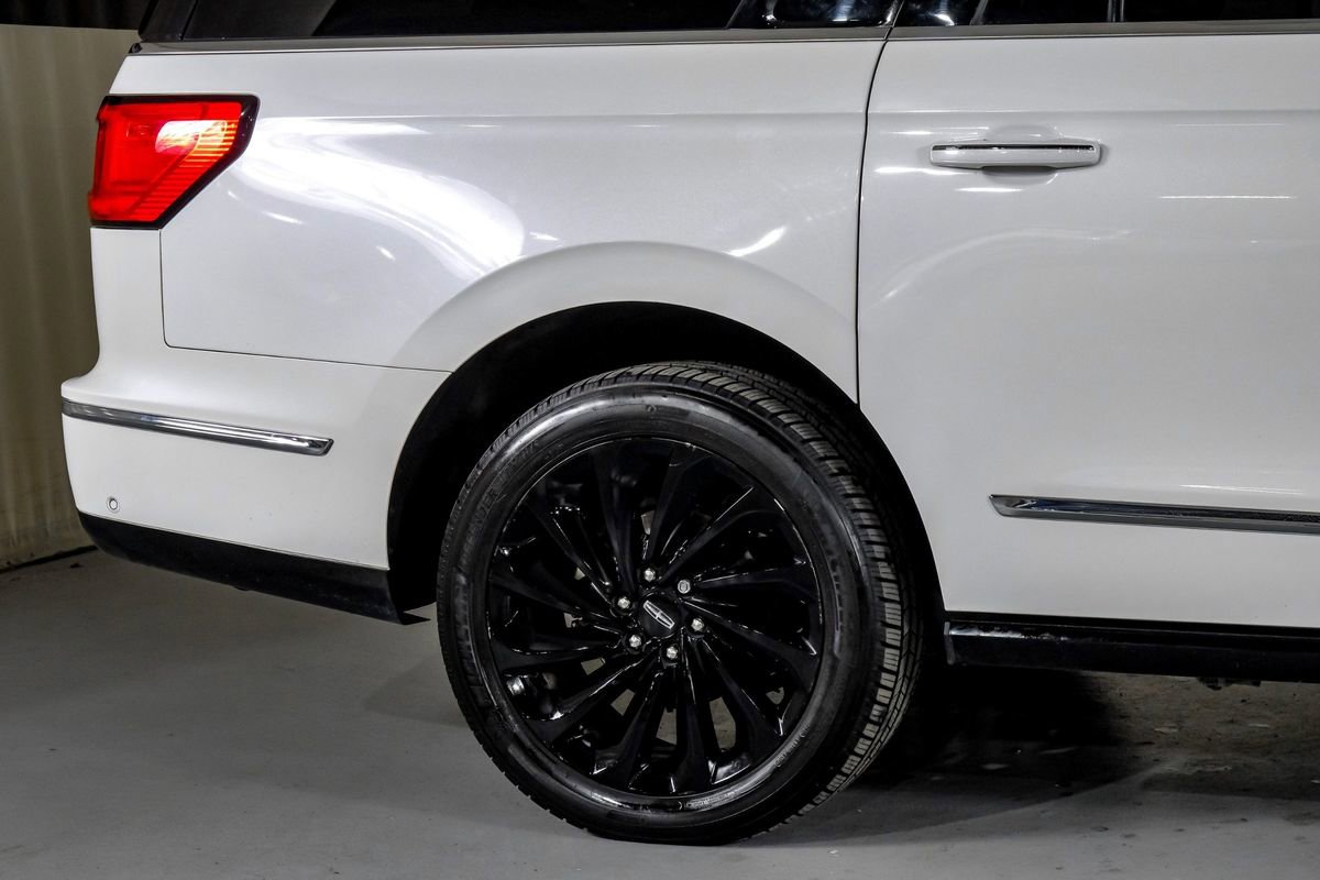 Used 2020 Lincoln Navigator L Reserve w/ Equipment Group 208A Reserve image 6