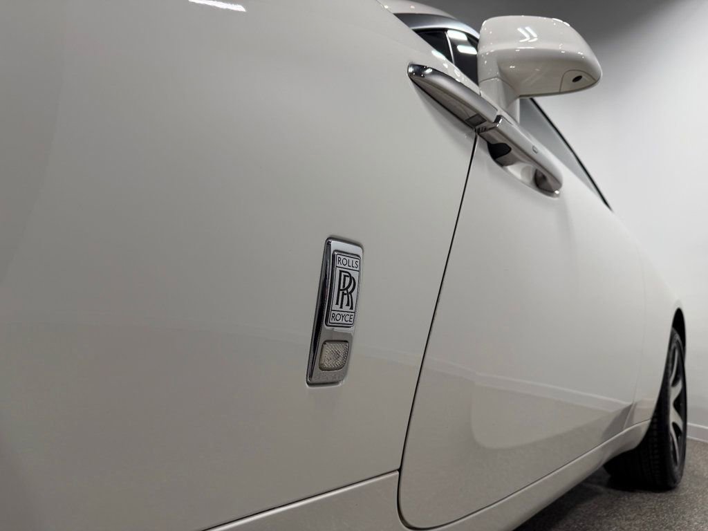 Used 2019 Rolls-Royce Wraith image 12