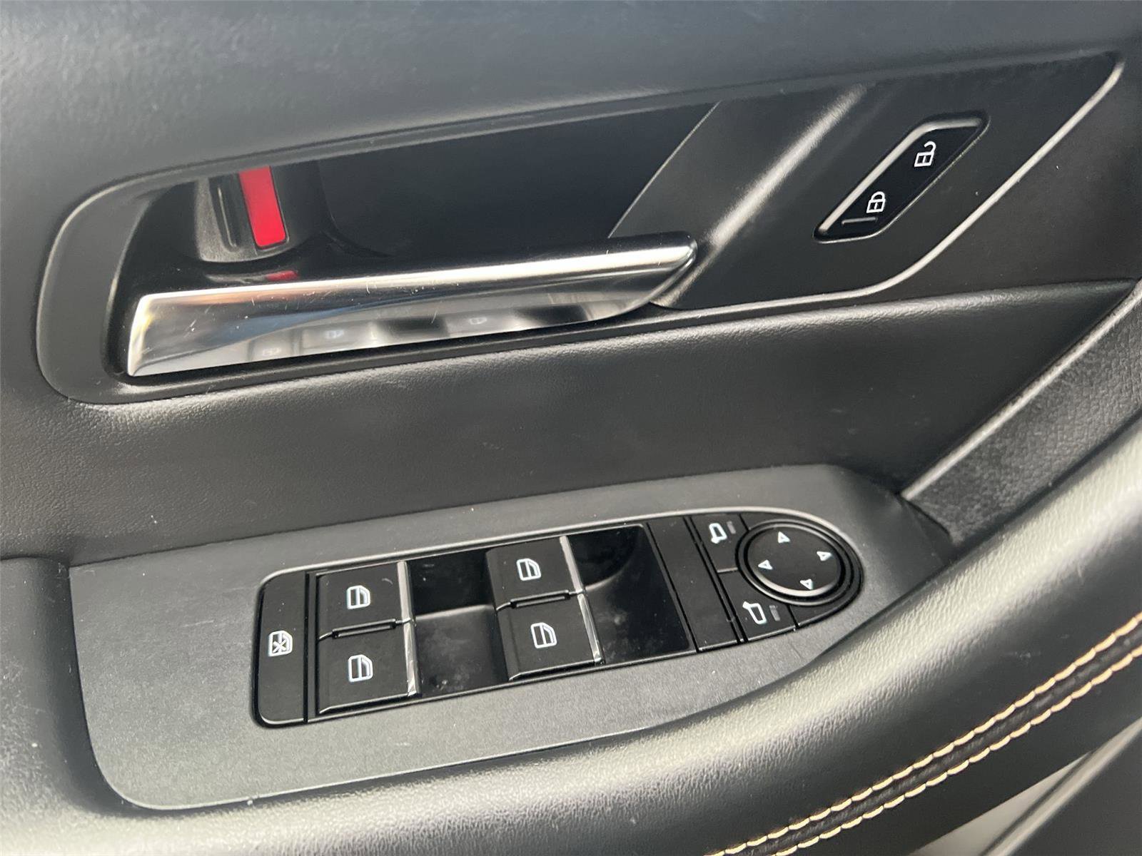 Used 2024 MAZDA CX-90 3.3 Turbo w/ Preferred Plus image 12