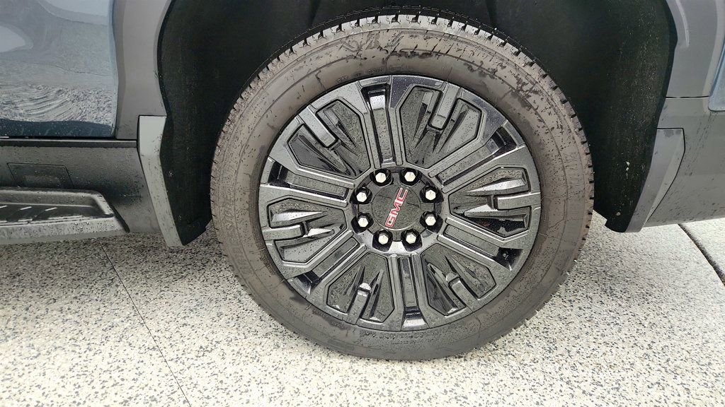 Used 2026 GMC Sierra EV Elevation w/ Premium Package image 9