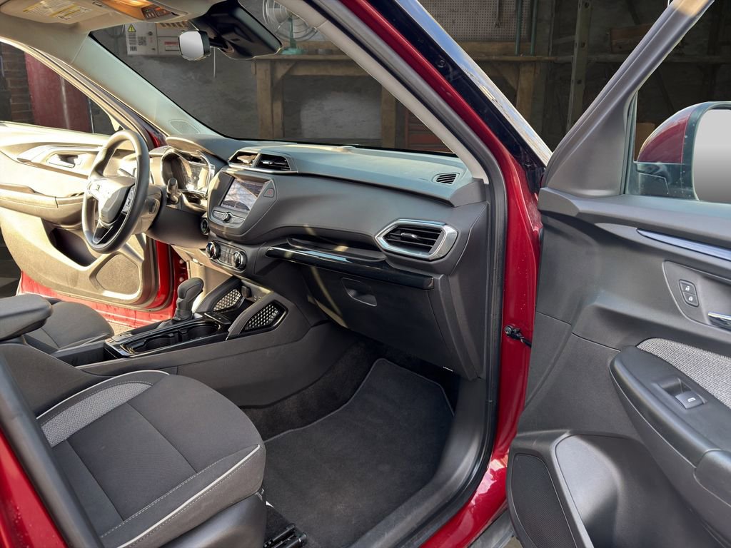 Certified 2023 Chevrolet TrailBlazer LT FWD image 17