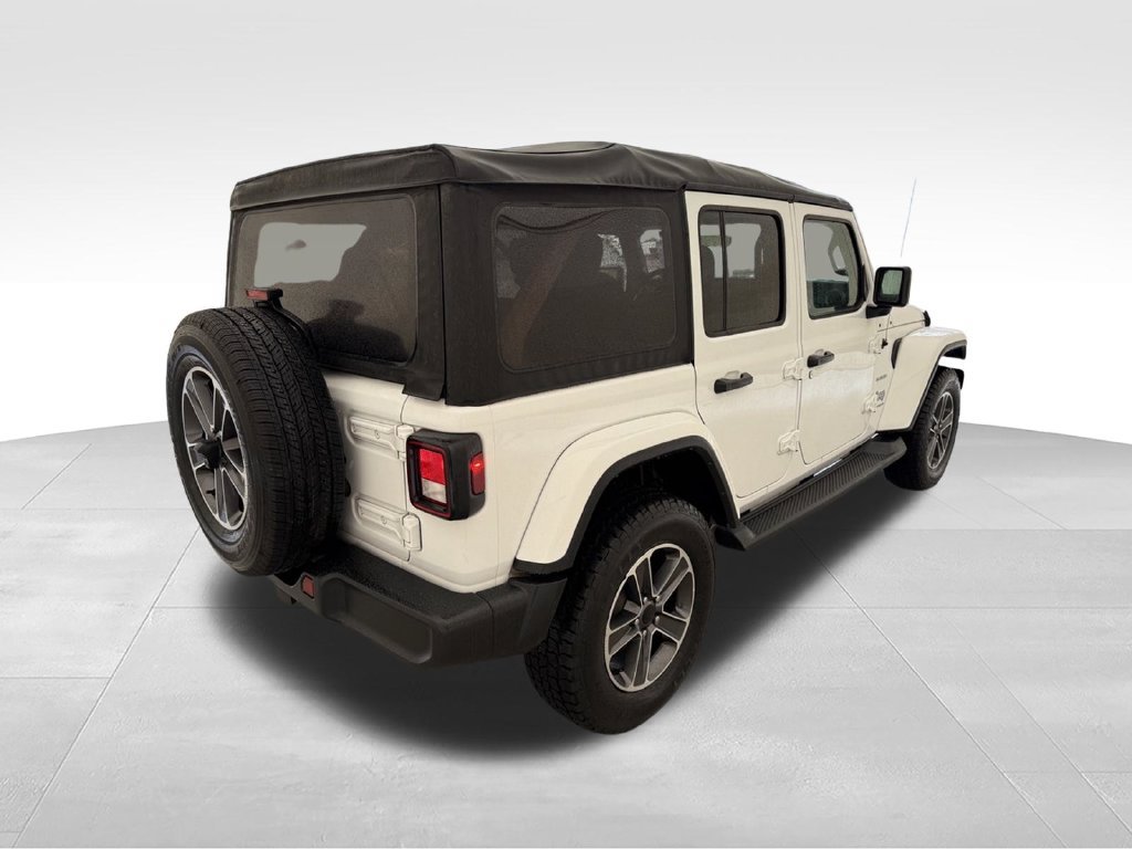 Used 2023 Jeep Wrangler Unlimited Sahara AWD/4WD image 6