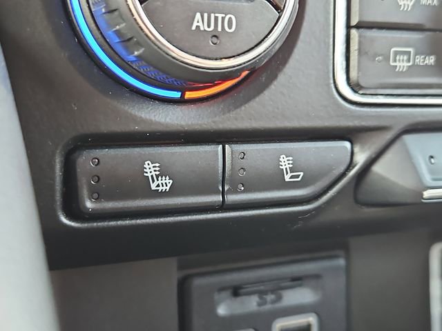 Used 2021 Chevrolet Suburban RST w/ Luxury Package image 25