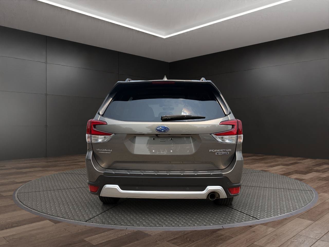 Used 2020 Subaru Forester Touring AWD/4WD image 11
