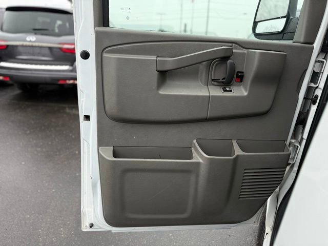Used 2019 Chevrolet Express 3500 LS image 6