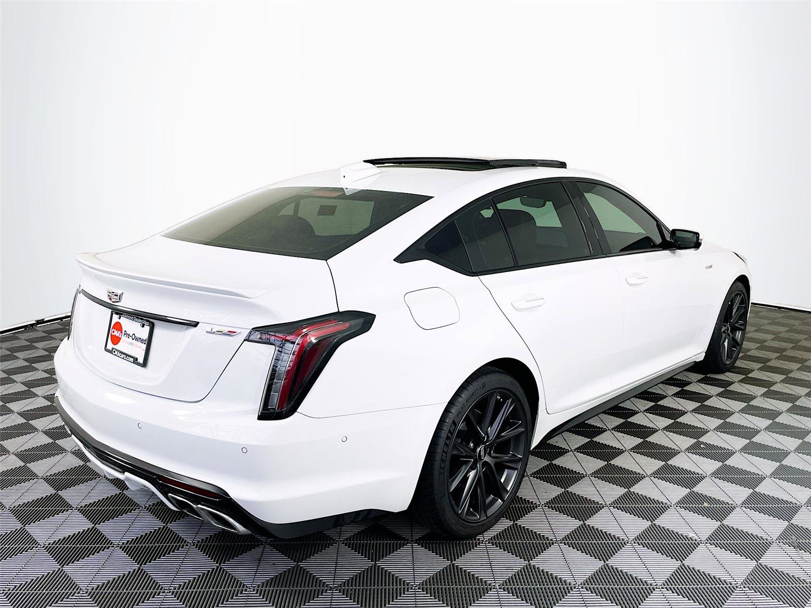 Used 2025 Cadillac CT5 V image 9