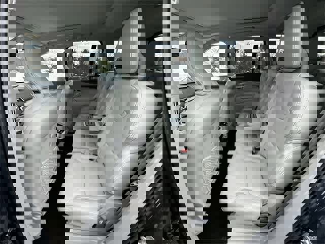 Used 2025 Volvo XC90 B6 Ultra image 19