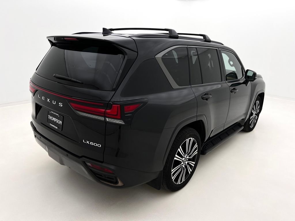 Used 2024 Lexus LX 600 4WD w/ Appearance Package image 7