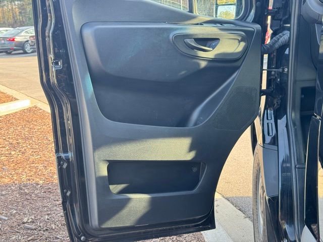 Used 2023 Mercedes-Benz Sprinter 2500 image 21