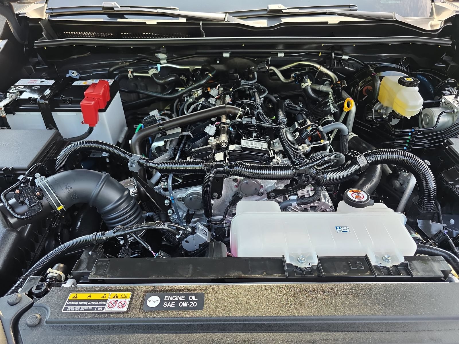 Used 2025 Toyota 4Runner Limited AWD/4WD image 30