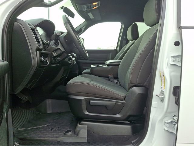 Used 2024 RAM 2500 Tradesman w/ Chrome Appearance Group image 15