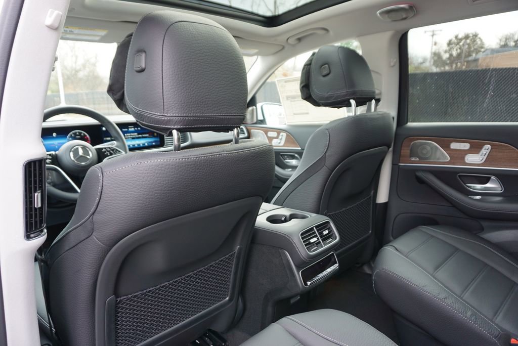 New 2026 Mercedes-Benz GLS 450 4MATIC image 15