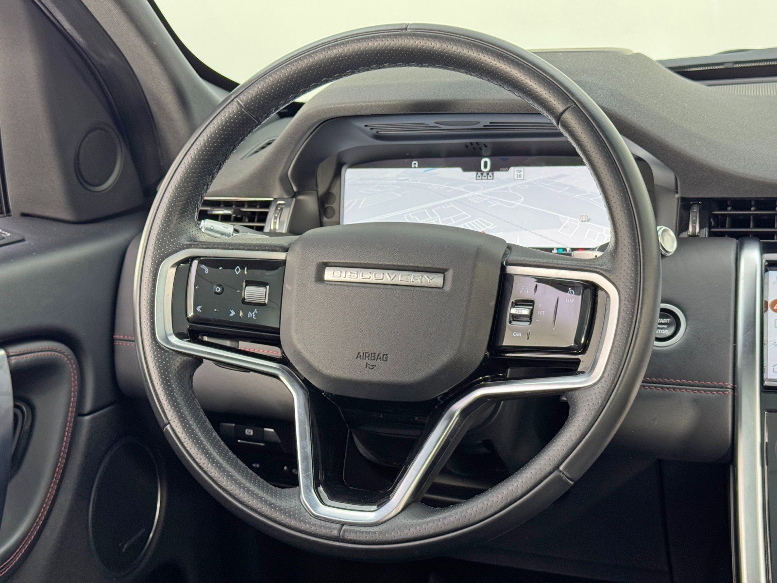 Used 2021 Land Rover Discovery Sport SE R-Dynamic image 19