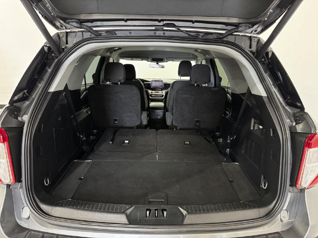 Used 2023 Ford Explorer XLT w/ Class IV Trailer Tow Package AWD/4WD image 27