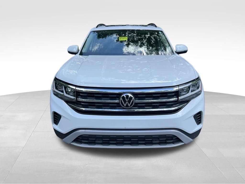 Used 2023 Volkswagen Atlas SE w/ Panoramic Sunroof Package FWD image 3