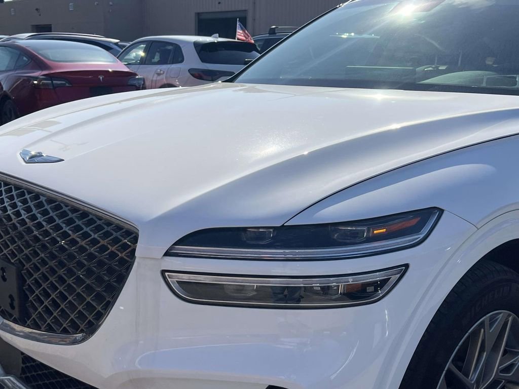 Used 2023 Genesis GV70 2.5T w/ Advanced Package image 8