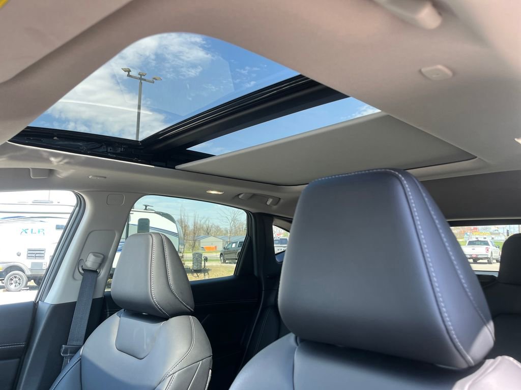 Used 2025 Nissan Murano SL w/ Cargo Package image 29