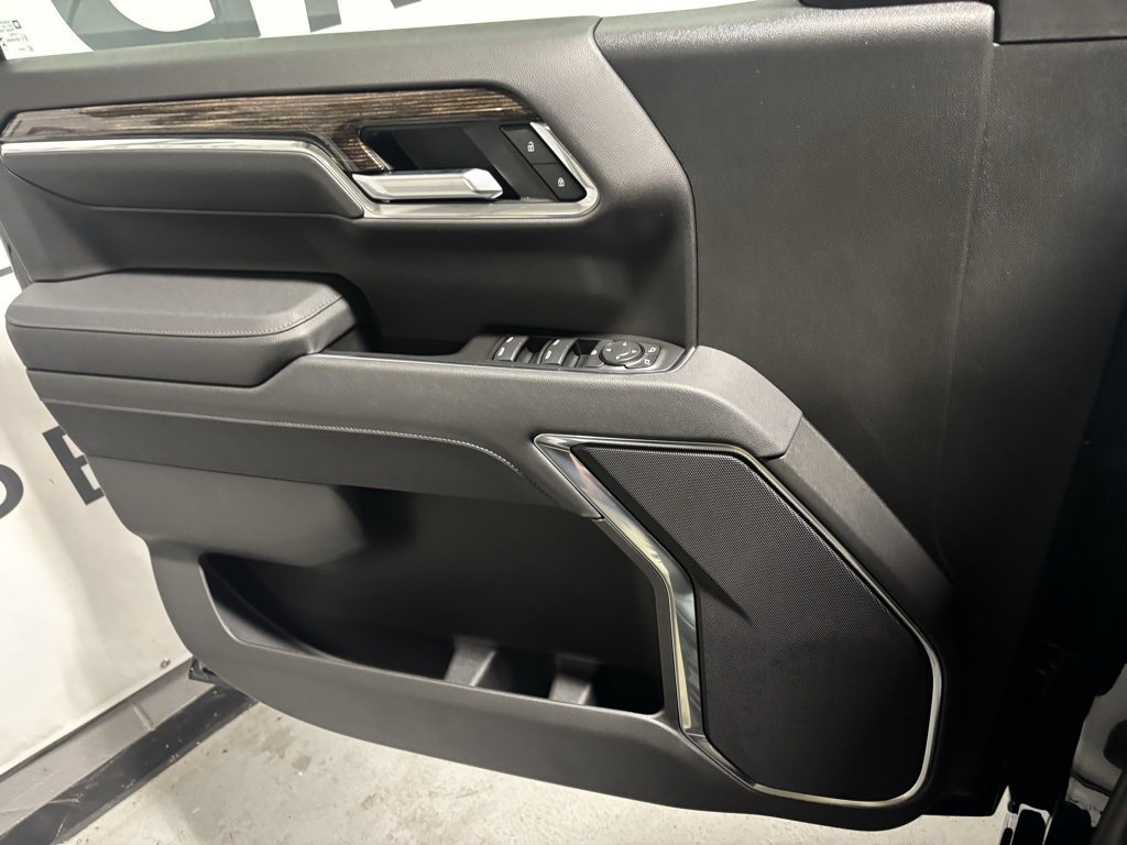 New 2026 GMC Sierra 1500 Elevation image 11