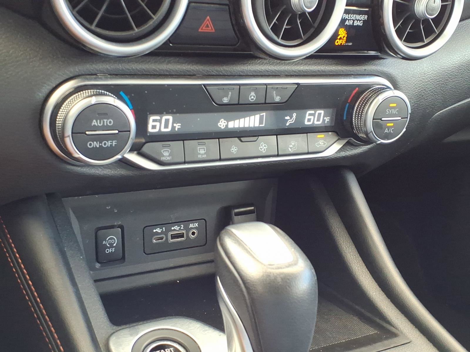 Used 2025 Nissan Sentra SR w/ SR Premium Package FWD image 12