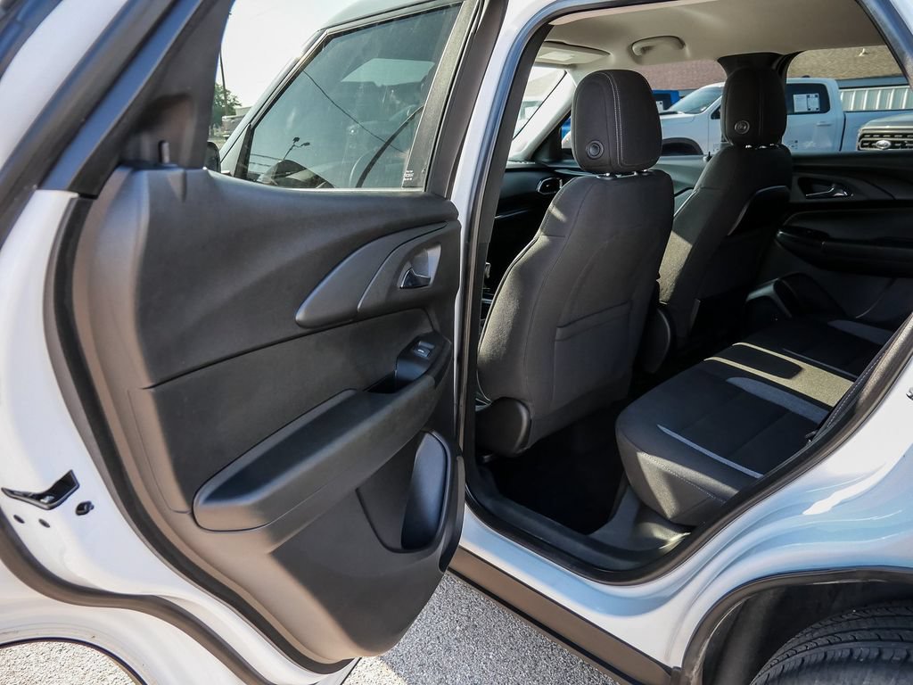 Used 2022 Chevrolet TrailBlazer LT w/ Convenience Package FWD image 78