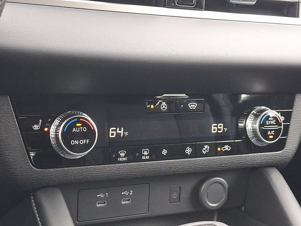 New 2026 Mitsubishi Outlander SE AWD/4WD image 8