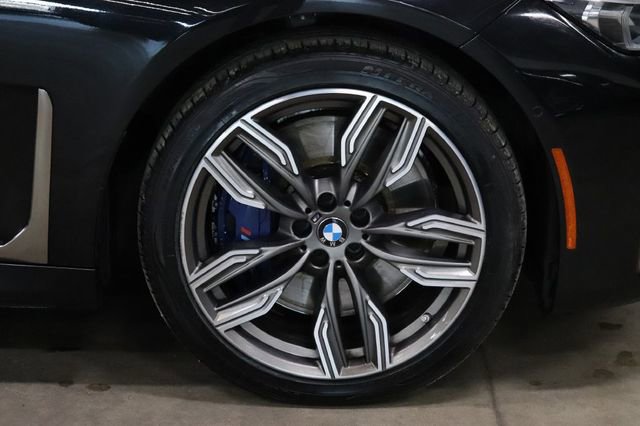 Used 2021 BMW M760i xDrive w/ Luxury Rear Seating Package image 37