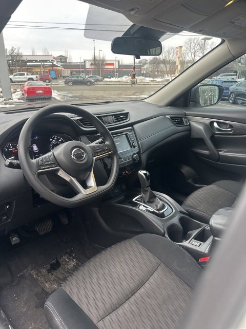 Used 2019 Nissan Rogue SV image 18