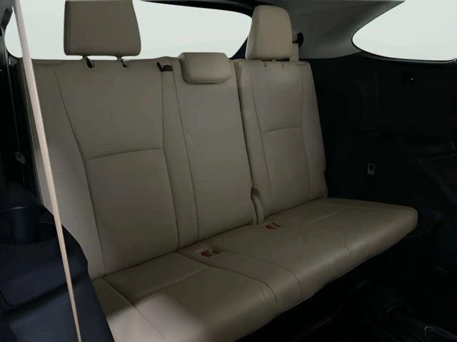 Used 2024 Toyota Highlander Limited AWD/4WD image 21
