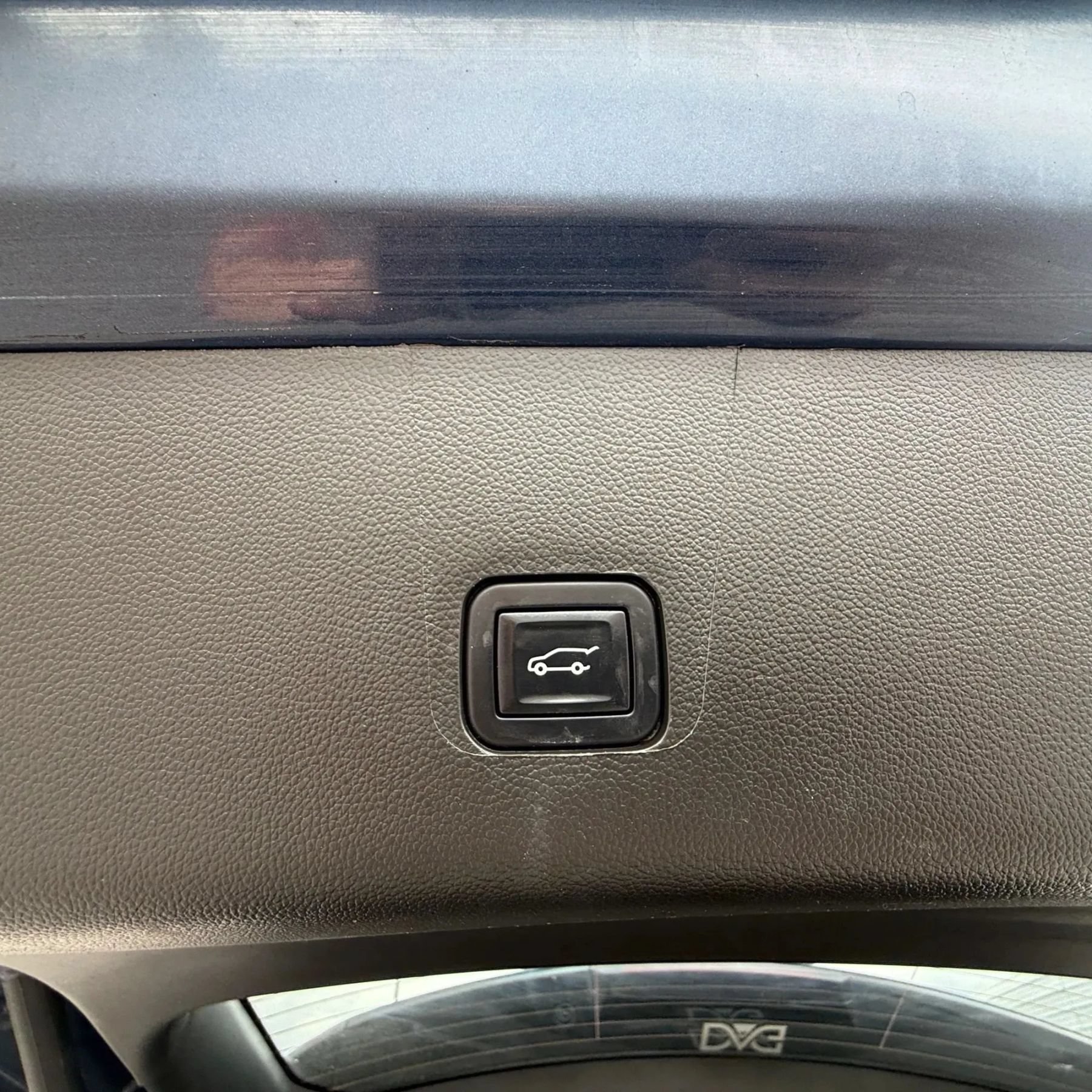 Used 2023 Chevrolet Traverse LT w/ Rear Camera Mirror Package AWD/4WD image 11