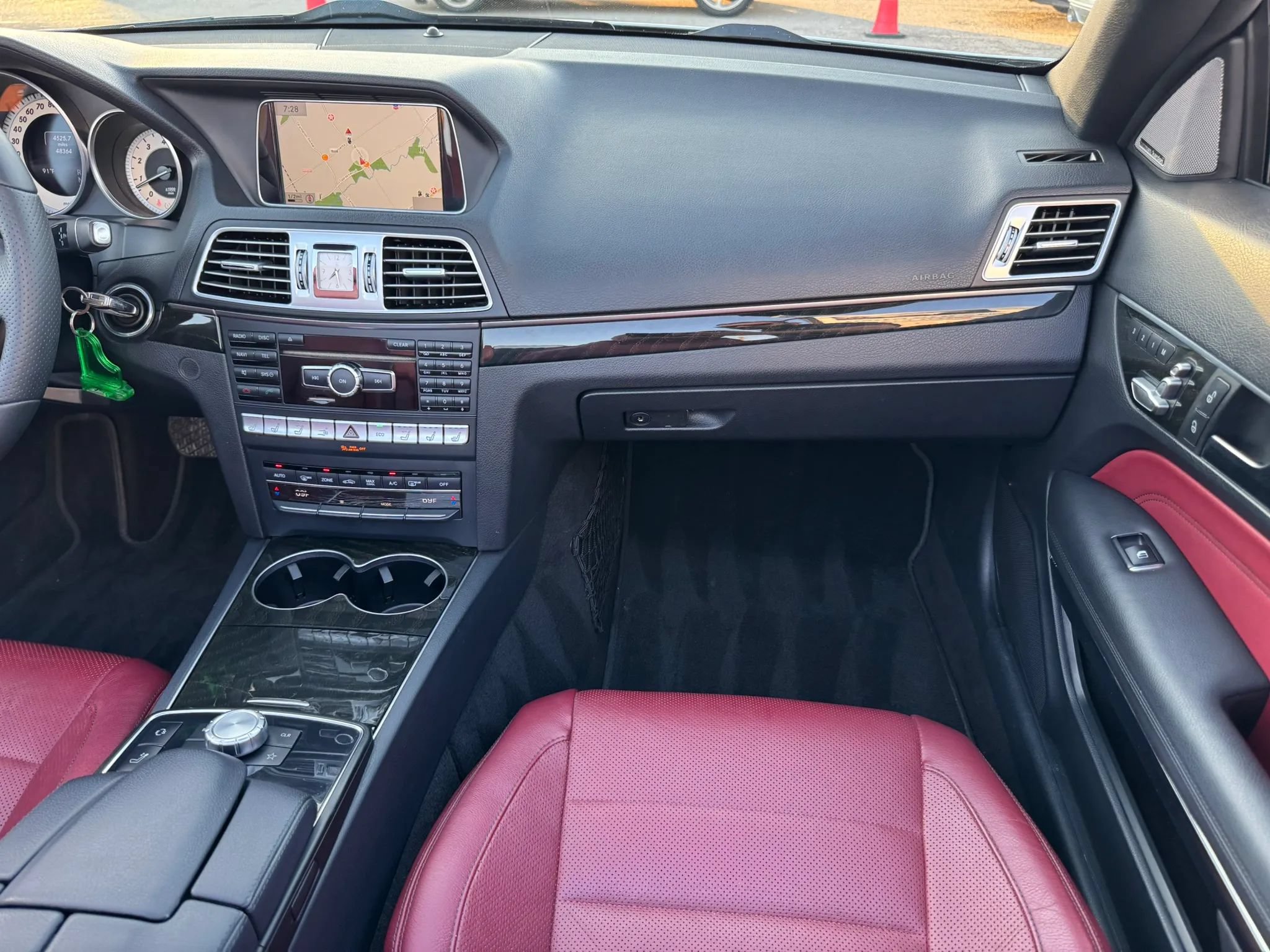 Used 2015 Mercedes-Benz E 400 Cabriolet image 27