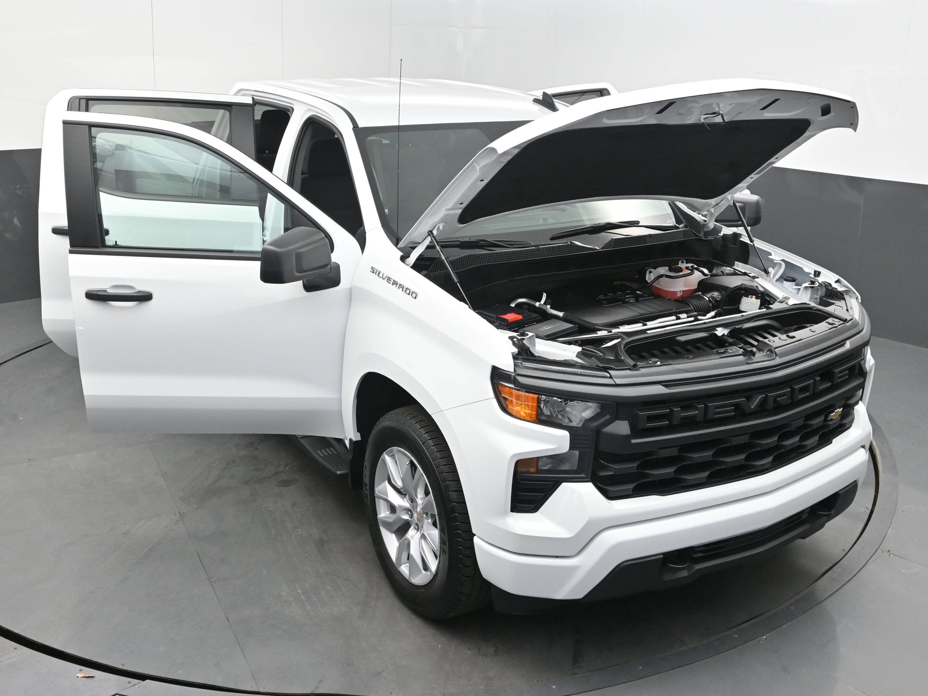 Certified 2026 Chevrolet Silverado 1500 Custom RWD image 41