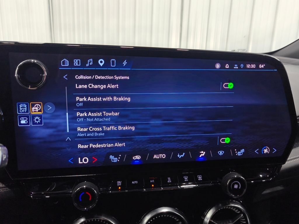 Used 2024 Chevrolet Blazer EV LT AWD/4WD image 50