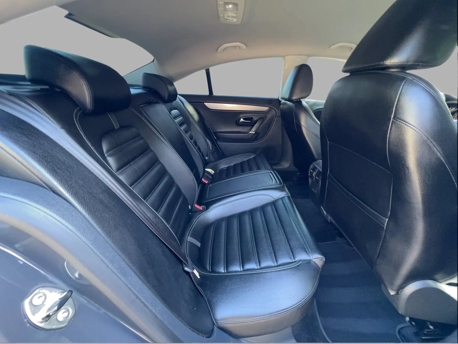 Used 2012 Volkswagen CC Lux Limited FWD image 38