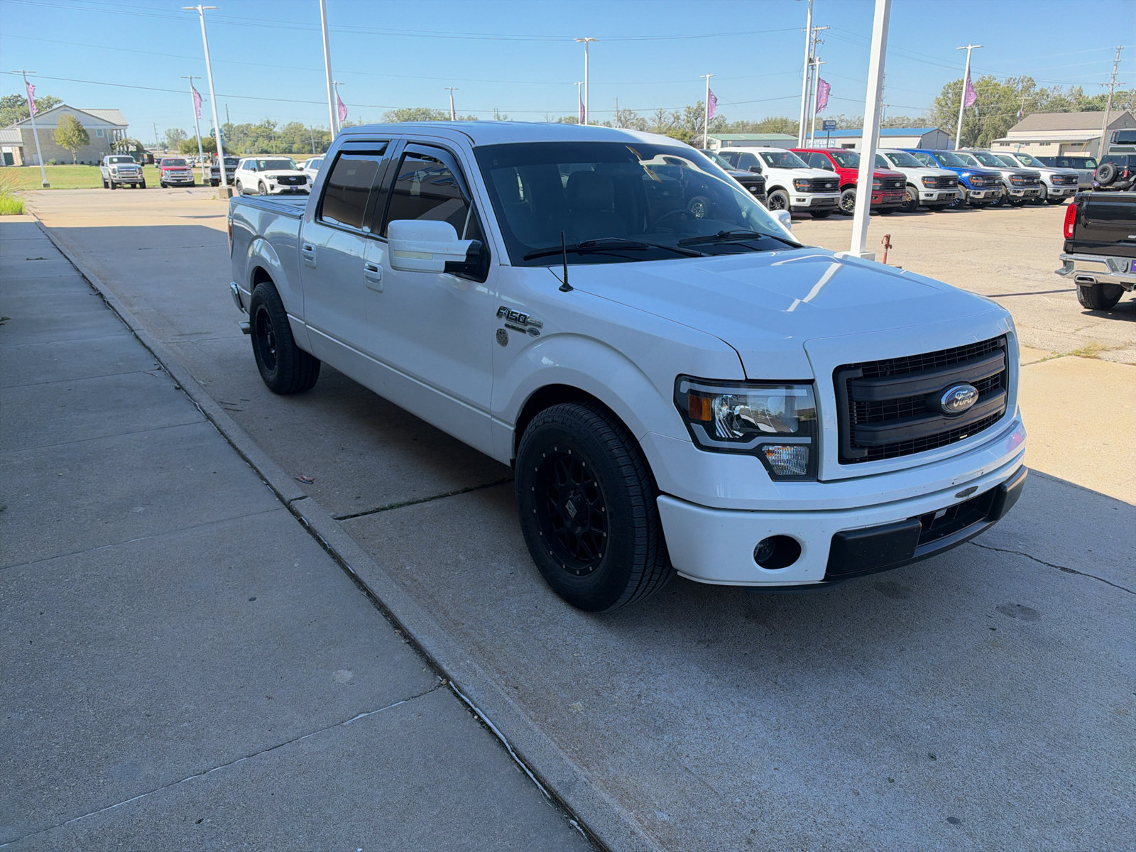 Used 2014 Ford F150 XLT RWD image 4