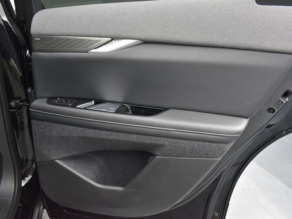 New 2026 Cadillac Optiq Sport 2 w/ LPO, Floor Liner Package image 33