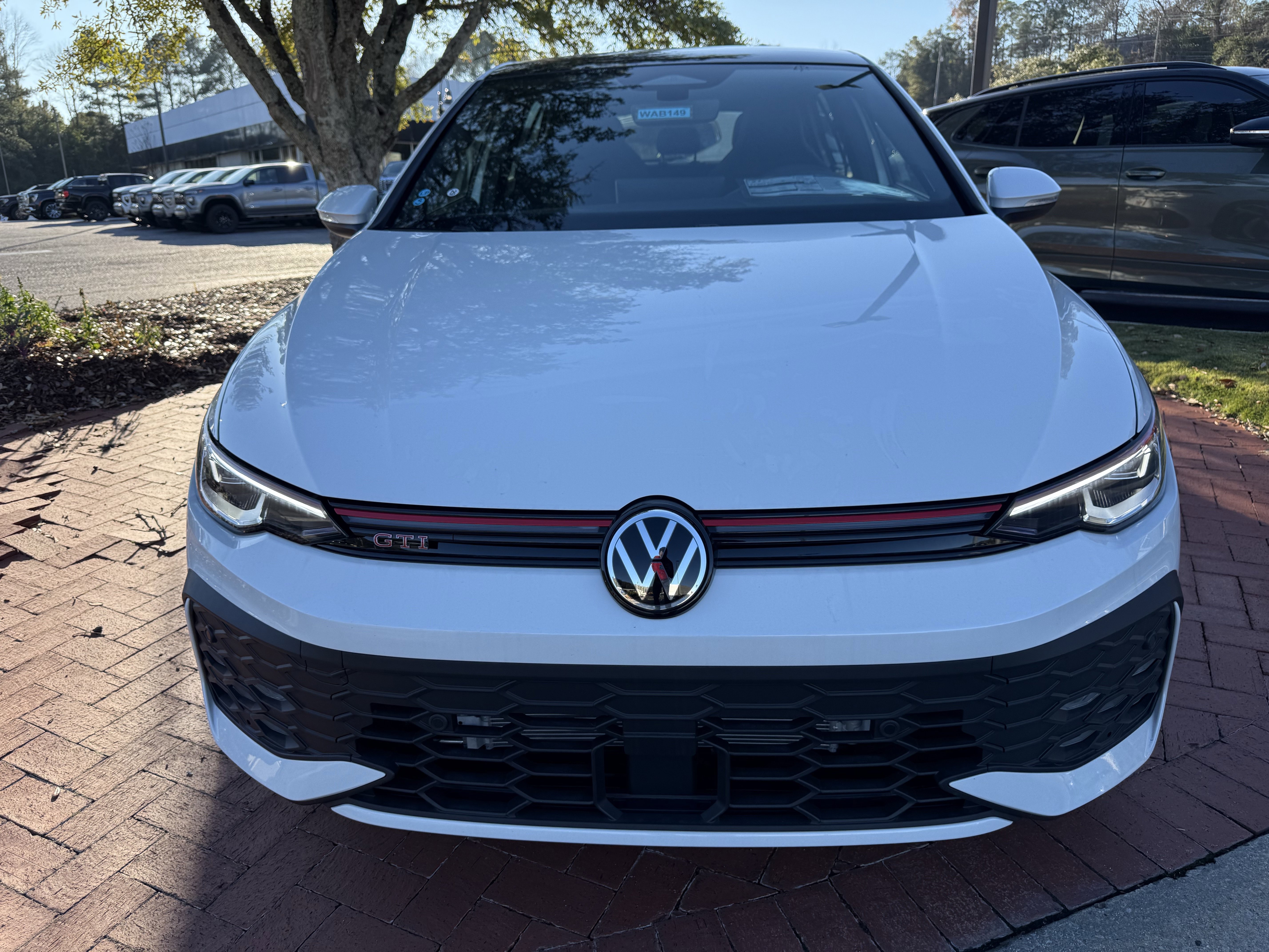 New 2026 Volkswagen GTI SE image 2