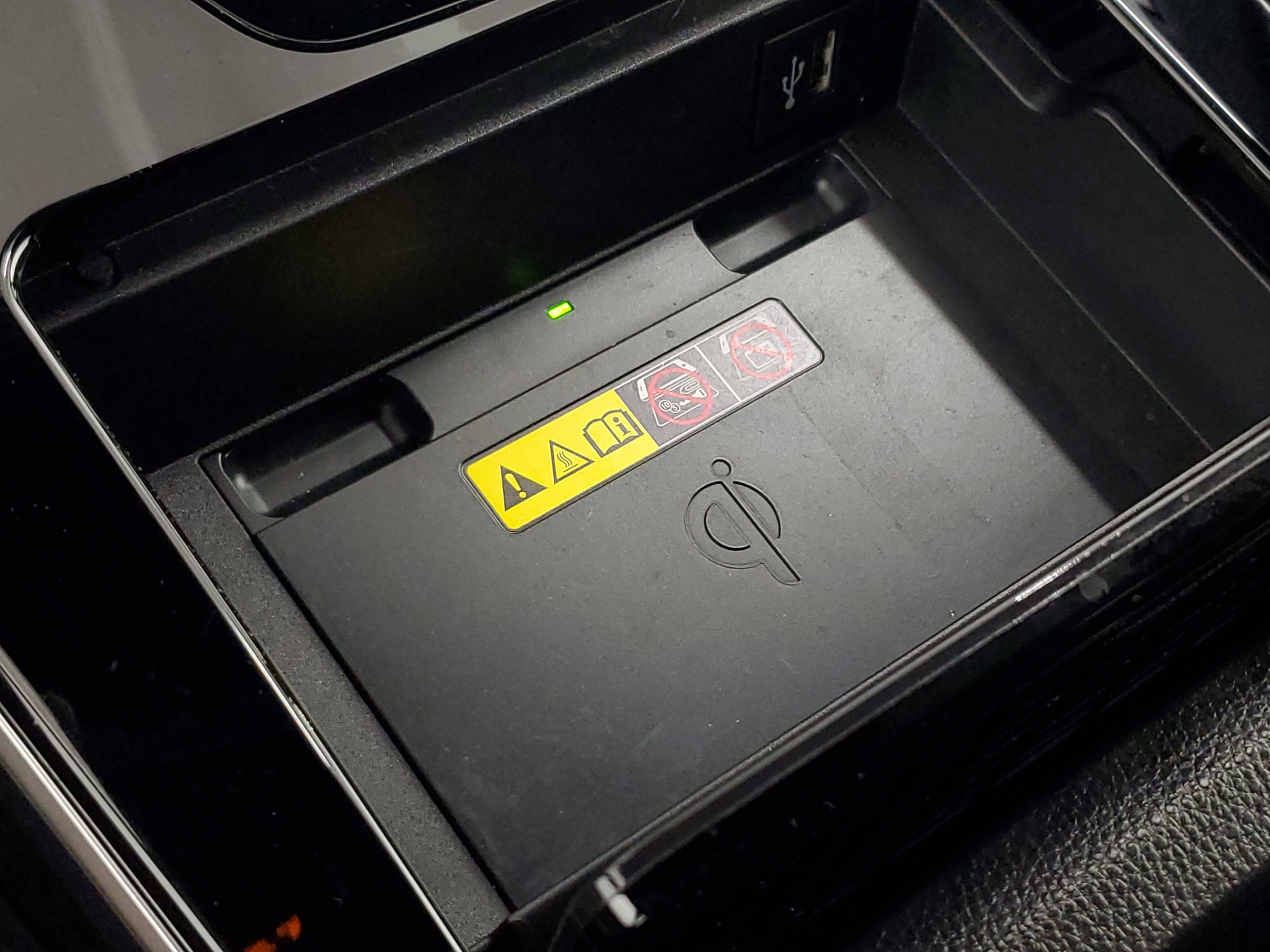 Certified 2025 Toyota bZ4X AWD image 33