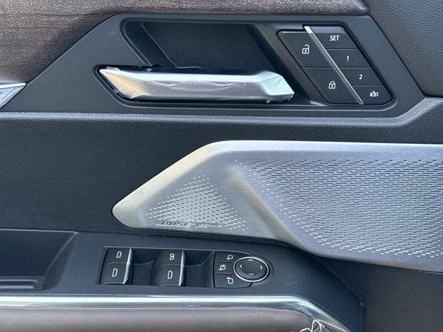 New 2026 GMC Acadia Denali Ultimate w/ LPO, Floor Liner Package image 19