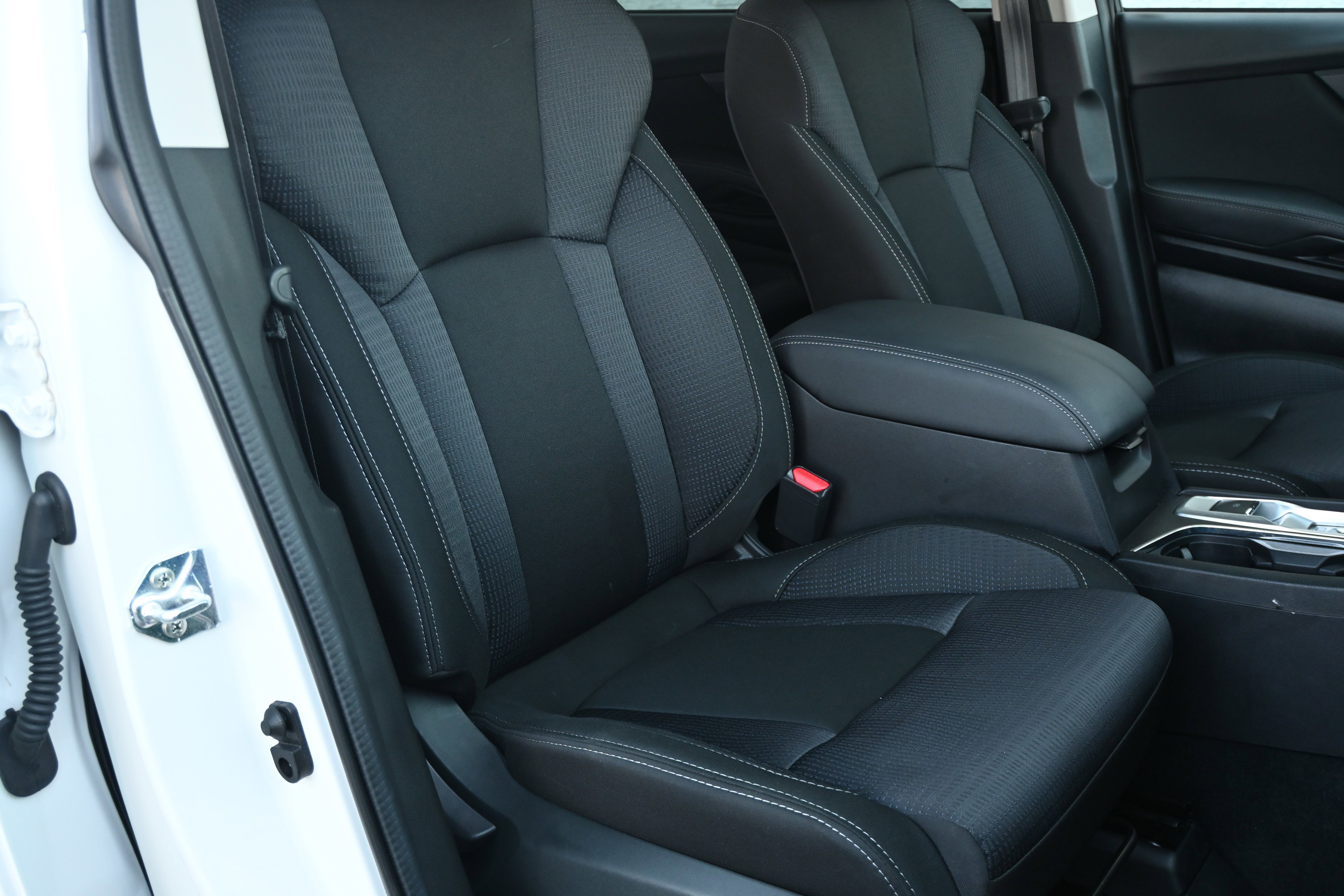 Certified 2025 Subaru Ascent Premium image 32