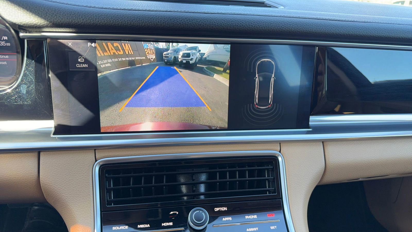 Used 2018 Porsche Panamera 4 AWD/4WD image 25