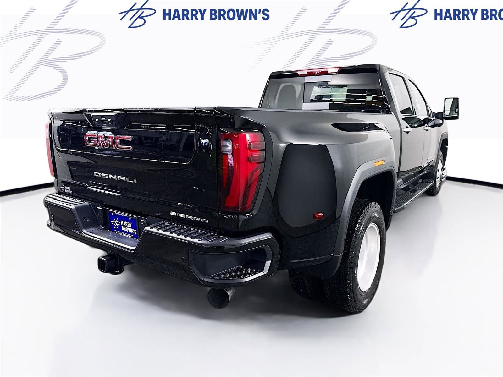 New 2026 GMC Sierra 3500 Denali w/ Denali Reserve Package image 34