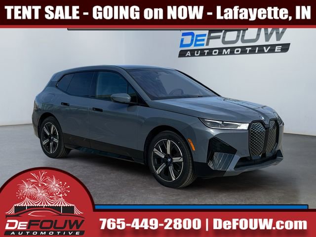 Used 2025 BMW iX xDrive50 image 1
